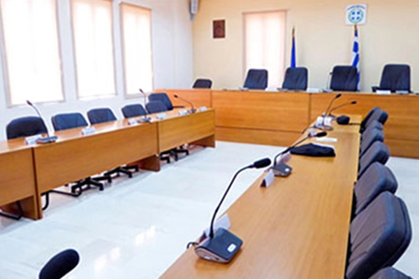 نظام مؤتمرات Gonsin مثبت في مكاتب بلدية متعددة في أوروبا